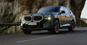 Aniversare de 50 de ani pentru BMW M și debut pentru era electromobilității. Bavarezii sărbătoresc lansând formidabilul BMW XM.