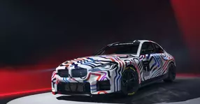 Bavarezii pun la un loc arta și motorsportul. Este suficientă o privire la noul BMW M2 Racing și faptul devine dintr-o dată clar.