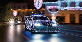 Culori și lumini de sărbătoare pentru BMW i4 M50 Elsa, acel i4 M50 transfomat în mașină de curse de Engage Engineering!