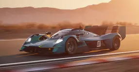 Faza aceea, când lași toate regulile în urmă ca să obții iluminarea: Aston Martin Valkyrie LM e altceva decât ce pare a fi!