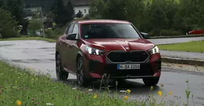 Capabilitățile dinamice remarcabile erau de așteptat de la BMW X2 M35i. Și vin la pachet cu competență în alocarea resurselor