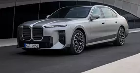 Așa arată luxul erei electrice în abordare bavareză: BMW i7 insistă să fie excepțional la tehnică și exclusivist la stil