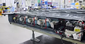 Tehnologie și integrare nouă pentru rezervoare de hidrogen de la BMW, aplicată în premieră la BMW iX5 Hydrogen