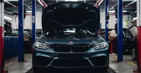 (P) BMW-ul care merita un service pe măsura lui