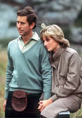 Diana și Charles în 1981 în luna de miere de la Balmoral, Scoția