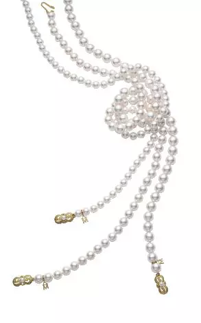 Colier Mikimoto, disponibil în magazinele KULTHO boutiques, preț la cerere
