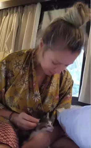 lora-clipe-dureroase-in-bali-3