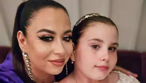 Ce decizie a luat Oana Roman în privința fiicei sale: „Iza este sub supraveghere medicală”. Și vedeta urmează același tratament