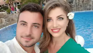 Cine este Valentin Sanfira. Drama trăită de mama lui: „Atunci a fost doliu în familia noastră”