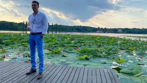 Mircea Badea, sincer despre relația cu fiul său, Vlad: "Învăț foarte multe de la el. E foarte deștept, clar nu seamănă cu mine!" Ce îl copleșește în rolul de tată