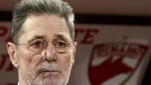 Cornel Dinu a fost internat la Spitalul Universitar. Ce se întâmplă cu legenda lui Dinamo