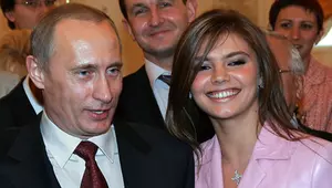 Cum arată acum presupusa parteneră a lui Vladimir Putin. Alina Kabaeva, prezentă la o competiție de gimnastică la Beijing