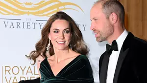 Kate Middleton, într-o rochie spectaculoasă de 1.600 lire sterline. Cu cine s-au întâlnit Prințesa de Wales și Prințul William: „Să nu le spuneți copiilor noștri”