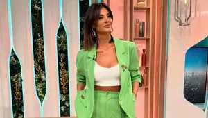 Ramona Olaru, flirt în public cu un tânăr. Prezentatoarea a lăsat de înțeles exact ce își dorește: „Eu nu sub brad vreau să stau”