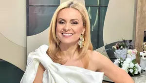 Cum arată cei doi copii ai Simonei Gherghe. Imagini fermecătoare cu Ana și Vlad împodobind bradul de Crăciun