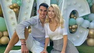 Andreea Bălan pregătește o nuntă grandioasă. Va avea 3 rochii de mireasă. Cum se simte Victor Cornea: „E emoționat, e prima lui nuntă”