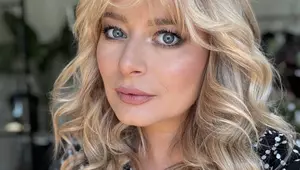 Cum arată Laura Cosoi nemachiată, la 44 de ani. Vedeta este însărcinată cu al cincilea copil. Ce i-au spus fanii