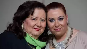 Ultima poză cu Oana Roman și mama ei: „Ai plecat dându-mi putere și încredere”. Ce spune vedeta despre relația cu tatăl ei, Petre Roman