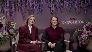 Hannah Dodd și Ruth Gemmell, dezvăluiri din culisele părții a doua din Bridgerton, sezonul 4: „Nu ar trebui să te pui într-o cutie și să decizi cine ești, pentru că circumstanțele te schimbă”/ Exclusiv