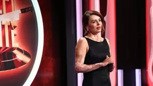 Oana Maria Rotaru, dezvăluiri cutremurătoare despre ce a trăit în incendiul de la Colectiv. Tânăra participă la Chefi la Cuțite