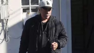 Starul anilor '80, de nerecunoscut la 78 de ani. Îndrăgitul actor a slăbit enorm după ce a luptat cu cancerul la gât