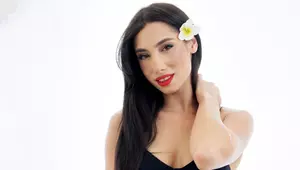 Cine este Cristina Ionașcu de la „Burlacii: Foc în Paradis”. Povestea tulburătoare din spatele zâmbetului ei