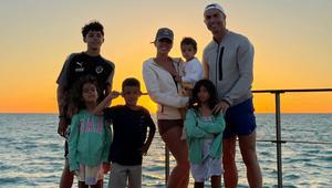 Motivul pentru care Cristiano Ronaldo și Georgina Rodriguez s-au căsătorit în sufrageria lor: „Am simțit o pace și o energie foarte greu de descris”. Cum au arătat ținutele lor