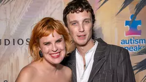 Tallulah Willis s-a măritat cu Justin Acee. Fiica lui Bruce Willis și Demi Moore a purtat o rochie Balenciaga