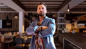 Vlogger olandez, nemulțumit de experiența la restaurantul lui Dani Oțil. Ce recenzie a lăsat: „Cea mai mare problemă”