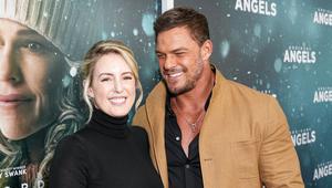 Alan Ritchson și soția lui au decis să divorțeze după 20 de ani de căsnicie: „Am construit o viață și o familie împreună”