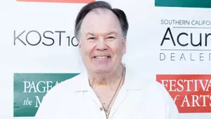 Dennis Haskins a murit. Actorul cunoscut pentru rolul său din „Salvați de clopoțel” avea 75 de ani