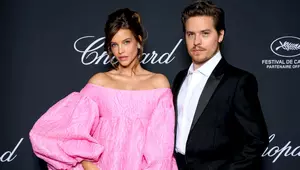 Dylan Sprouse a devenit tată pentru prima dată. Actorul și Barbara Palvin sunt părinții unei fetițe