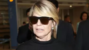O recunoști? E una din cele mai mari vedete de la Hollywood, iar transformarea ei e spectaculoasă