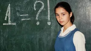 O recunoști? Vedeta noastră a făcut publică o imagine de pe vremea când se afla în băncile școlii: „Într-o altă viață, dar cu același suflet și aceleași valori”