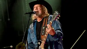 John Anderson a murit la 71 de ani. Legendarul cântăreț și compozitor s-a stins din viață în somn