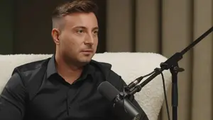 Valentin Sanfira, dezvăluiri rare despre viața personală, după divorțul de Codruța Filip. "Femeia de lângă mine să aibă tot ce-i trebuie!" Ce spune despre fostele iubite