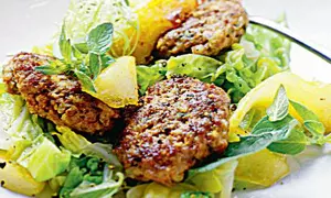 Chifteluţe cu sos de pere