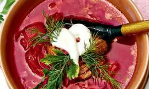 Ciorbă de lobodă roşie