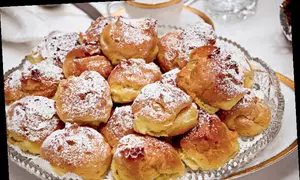 Minigogoşi cu cremă de vanilie