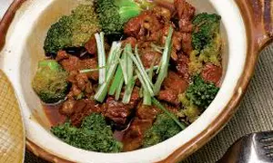 Muşchi de vită cu broccoli