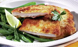 Şniţel de pui cu fasole verde