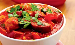 Tocăniţă cu sos picant