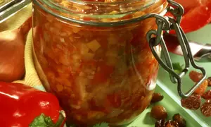 Aperitiv exotic cu ananas