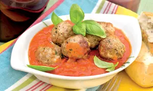 Chifteluţe cu sos tomat