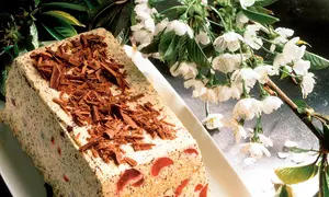 Tort de îngheţată Cherry’s Dream