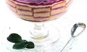 Delicatesă cu gem de zmeură