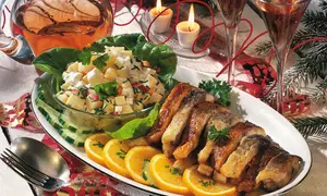 Peşte cu salată de legume