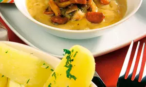 Mâncare de ciuperci