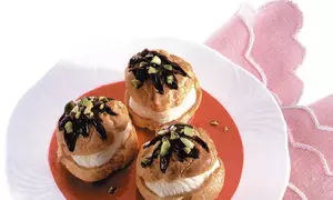 Gogoşi cu îngheţată de vanilie