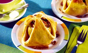 Mere în aluat fraged